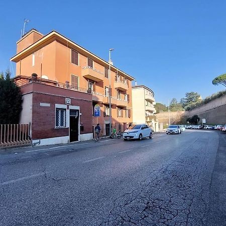 Roman Vatican Apartment Freewifi エクステリア 写真