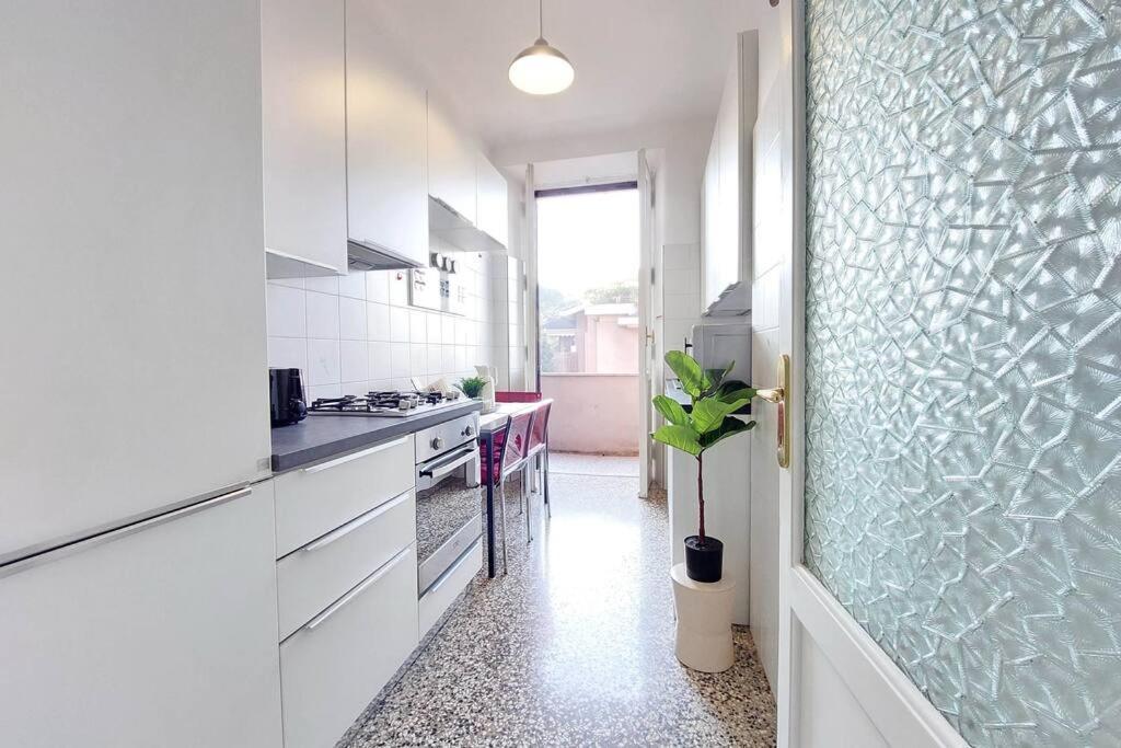 Roman Vatican Apartment Freewifi エクステリア 写真